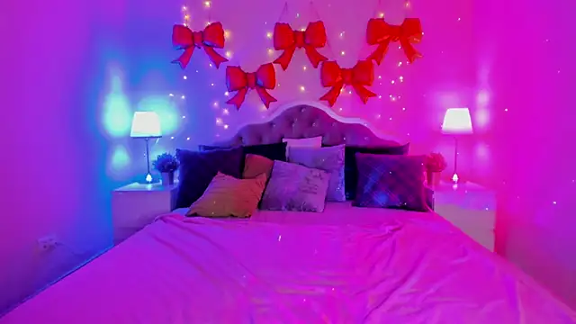 CamillaDreamer online show from March 12, 2026, 7:53 pm