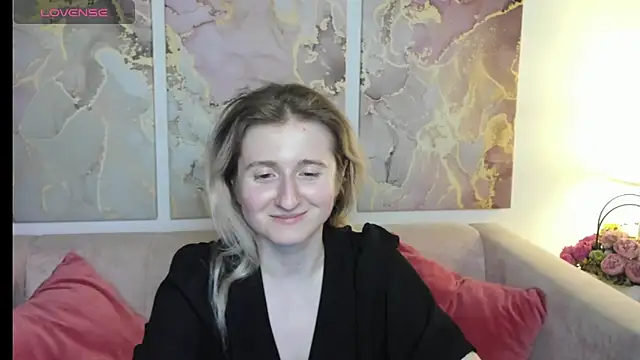 CamillaDreamer online show from April 23, 2026, 5:15 pm