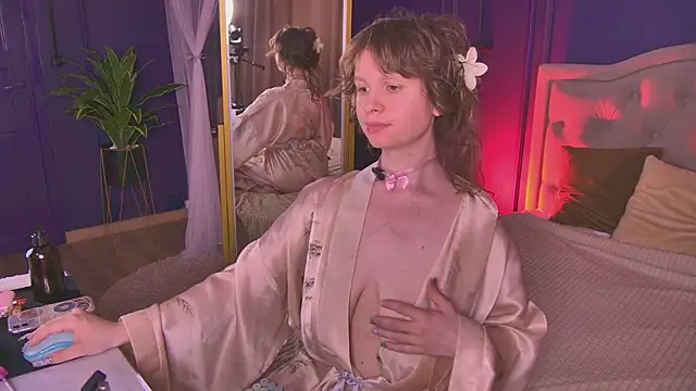 Snapshot of Lilly_Stark chatting on June 9, 2026, 5:30 am Lilly Stark online show from June 9, 2026, 5:30 am