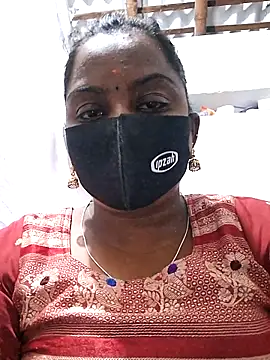 Tamil Hot Sindhu online show from October 7, 2025, 8:28 pm