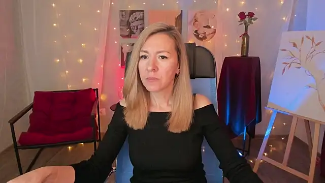 DonnaSmitth online show from February 18, 2026, 6:37 pm