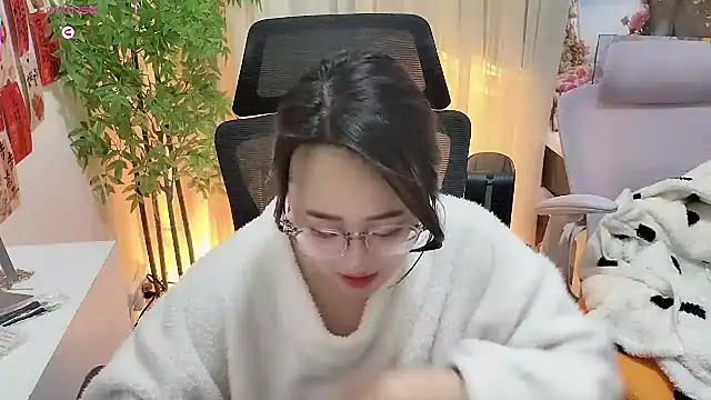 NEWONETO online show from January 7, 2026, 8:33 pm