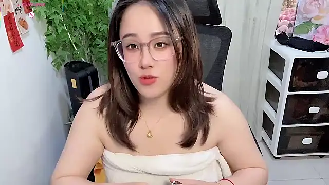 NEWONETO online show from April 19, 2026, 6:10 pm