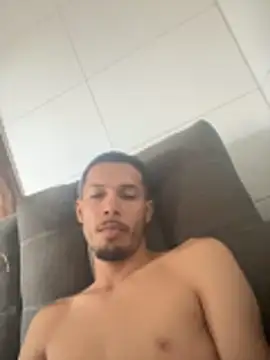 MCLZK online show from February 12, 2026, 6:47 pm