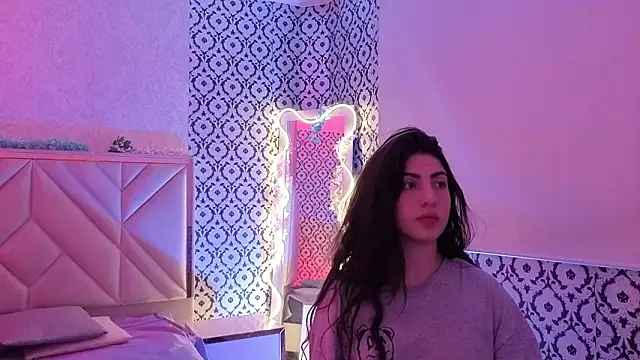 Ixchel tay online show from February 5, 2026, 3:55 am