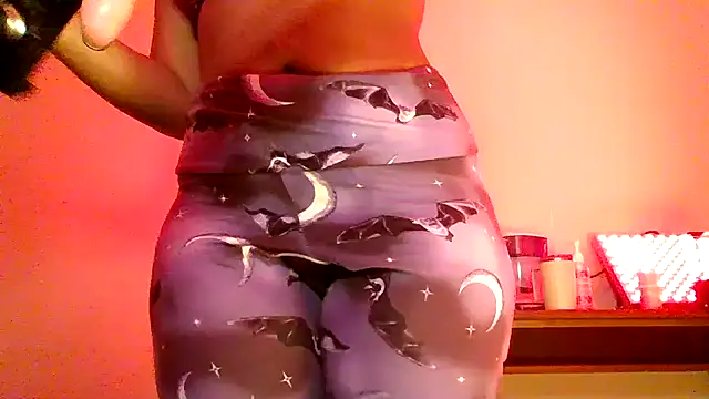 Snapshot of bellacagyal chatting on November 7, 2025, 4:34 am bellacagyal online show from November 7, 2025, 4:34 am