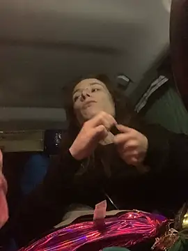 GoldenPussy1329 online show from April 3, 2026, 11:03 pm