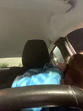 GoldenPussy1329 online show from April 19, 2026, 9:06 pm