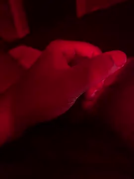 mamasfavtoy  online show from December 5, 2025, 9:51 am