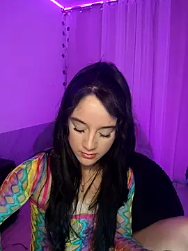 tamara vald online show from October 24, 2025, 4:31 am