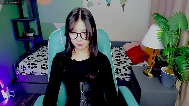 Snapshot of Azaliya_Haze chatting on November 19, 2025, 8:20 pm Azaliya Haze online show from November 19, 2025, 8:20 pm