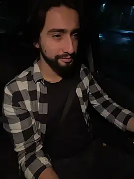 maximusdominus26 online show from November 14, 2025, 8:13 am