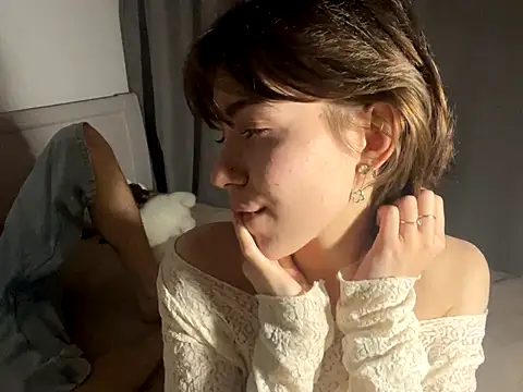 Sexy frie online show from October 5, 2025, 6:50 pm