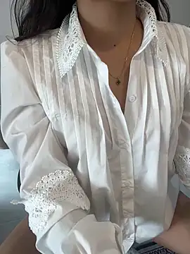 lee ly online show from March 16, 2026, 6:39 am