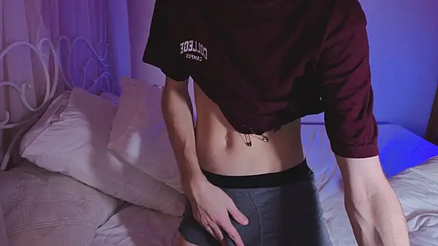 TommieHi online show from October 26, 2025, 5:13 am