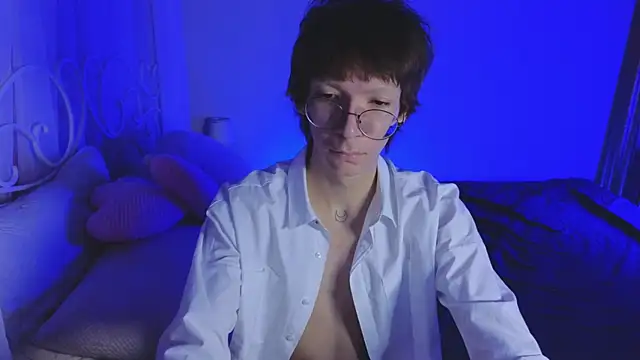 TommieHi online show from November 8, 2025, 5:07 am