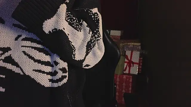 TommieHi online show from November 28, 2025, 5:21 am