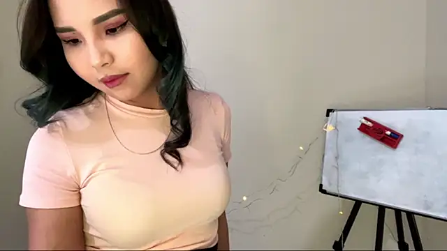 CarollFalick online show from November 27, 2025, 5:53 am