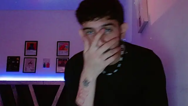 Sebasxxl12 online show from November 24, 2025, 11:26 pm