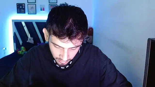 Sebasxxl12 online show from January 5, 2026, 7:28 pm