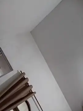 Snapshot of misteriosabb000 chatting on December 17, 2025, 9:04 am misteriosabb000 online show from December 17, 2025, 9:04 am