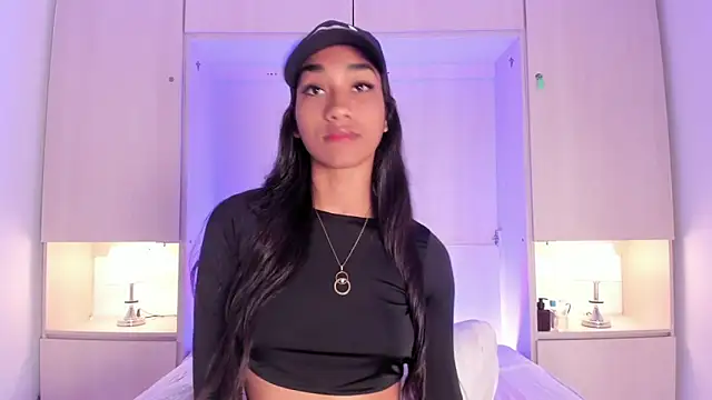 AnahiCollins online show from October 30, 2025, 11:44 am