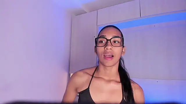 AnahiCollins online show from February 13, 2026, 11:39 am