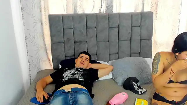 Laura King online show from December 4, 2025, 7:55 pm