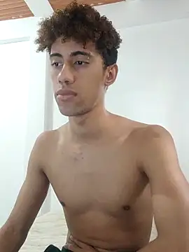 Snapshot of The_boy_good chatting on October 18, 2025, 9:04 pm The boy good online show from October 18, 2025, 9:04 pm