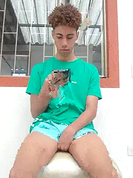 Snapshot of The_boy_good chatting on November 16, 2025, 4:12 pm The boy good online show from November 16, 2025, 4:12 pm