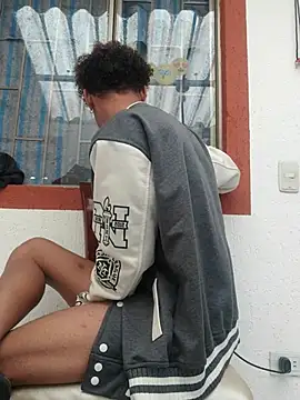 Snapshot of The_boy_good chatting on December 20, 2025, 6:04 pm The boy good online show from December 20, 2025, 6:04 pm