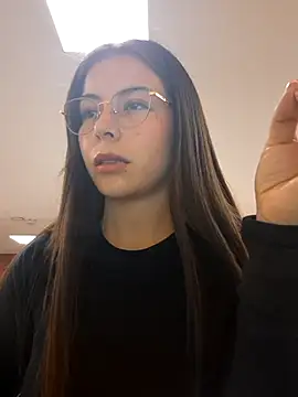 EmmaValencia  online show from November 12, 2025, 7:13 pm