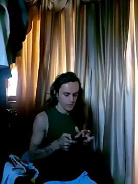 monroedelrey online show from March 4, 2026, 4:13 pm