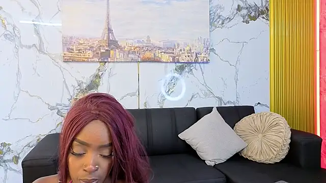 Nahomy Smiths aws online show from December 3, 2025, 9:57 pm