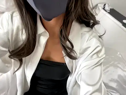 Snapshot of Toriyufu chatting on November 12, 2025, 2:12 am Toriyufu online show from November 12, 2025, 2:12 am