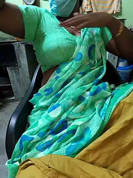 Snapshot of Tamilselviroja- chatting on April 30, 2026, 4:57 pm Tamilselviroja- online show from April 30, 2026, 4:57 pm