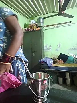 Snapshot of Tamilselviroja- chatting on June 24, 2026, 3:11 pm Tamilselviroja- online show from June 24, 2026, 3:11 pm