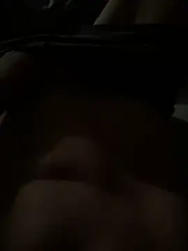 heet1998 online show from November 19, 2025, 9:15 pm