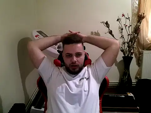 KingAdonisss online show from October 5, 2025, 12:58 pm