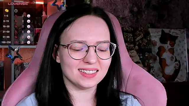 Snapshot of power_robynn chatting on June 7, 2026, 12:20 pm power robynn online show from June 7, 2026, 12:20 pm