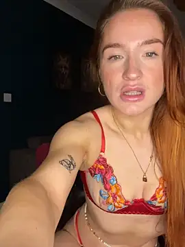 Snapshot of Cherry-L-28 chatting on November 6, 2025, 8:43 pm Cherry-L-28 online show from November 6, 2025, 8:43 pm