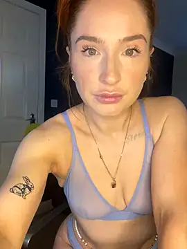 Snapshot of Cherry-L-28 chatting on November 13, 2025, 12:48 pm Cherry-L-28 online show from November 13, 2025, 12:48 pm