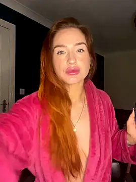 Snapshot of Cherry-L-28 chatting on December 2, 2025, 5:24 am Cherry-L-28 online show from December 2, 2025, 5:24 am