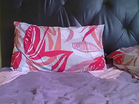 carrie tee online show from October 27, 2025, 11:36 am