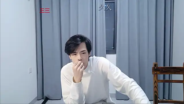 stripcha-798 online show from April 29, 2026, 12:42 pm