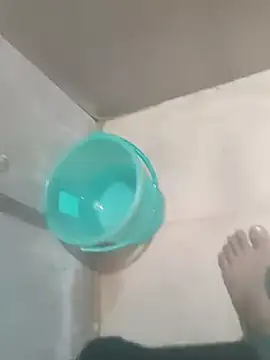 Hhhggghrrr3219 online show from October 18, 2025, 1:30 am