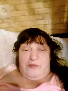 Apeesynka55211 online show from January 5, 2026, 8:34 pm