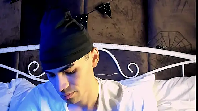 JaremyHarris online show from November 1, 2025, 8:11 pm