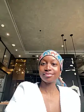 tia   fox online show from February 12, 2026, 7:09 pm