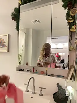 tia   fox online show from March 12, 2026, 12:00 pm